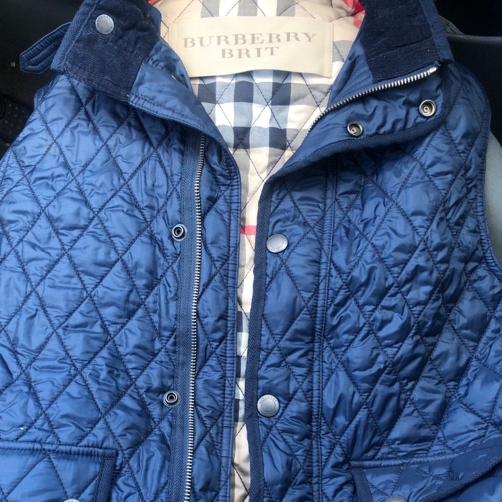 Navy blue Burberry vest